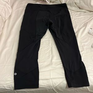 Black lululemon legginngs